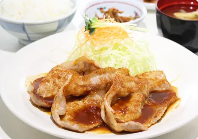 写真:那須三元豚 ロース生姜焼き定食
