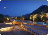 写真:空中庭園露天風呂「昇龍の湯」