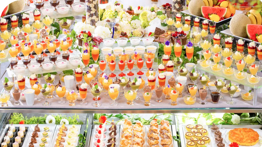 写真:ブッフェ 食事