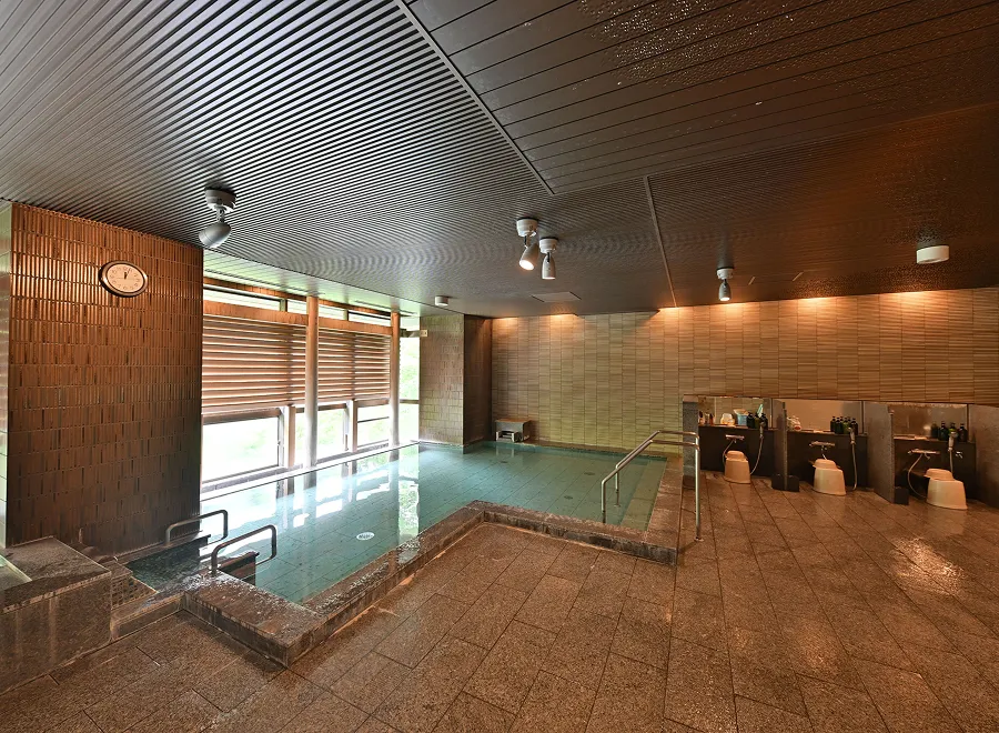 写真:八番館 大浴場2