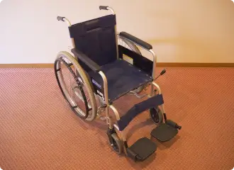 写真:館内用車いす