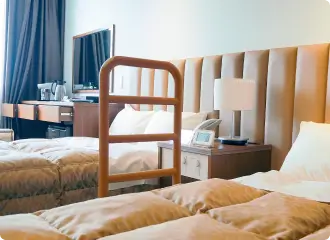 写真:ベッド補助手すり